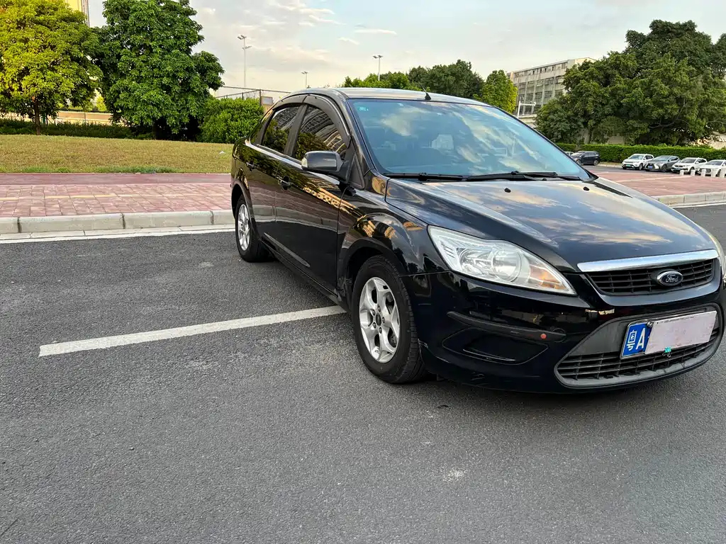 FORD FOCUS 2011