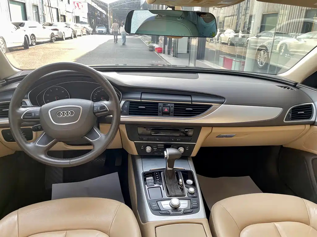 AUDI A6L 2015