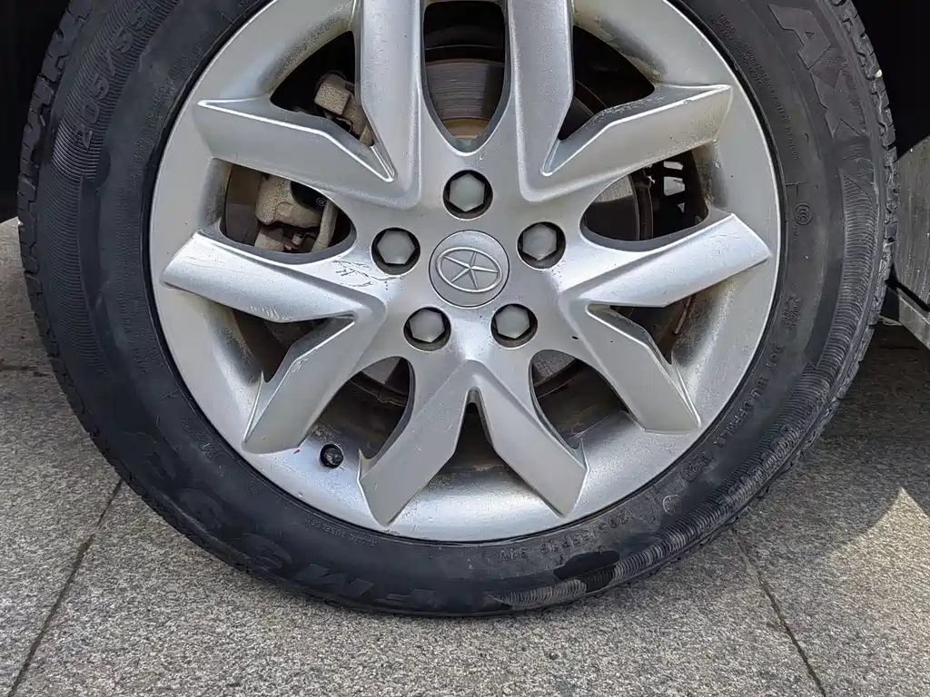 JAC REFINE S3 2015