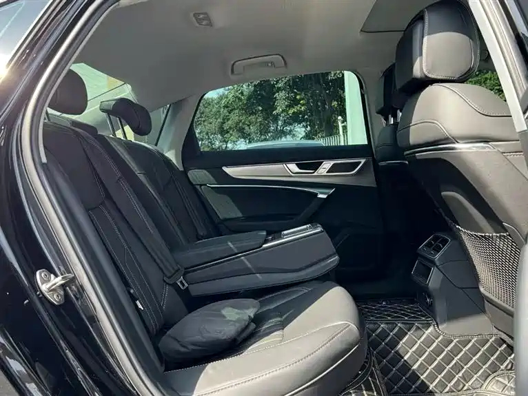 AUDI A6L 2023