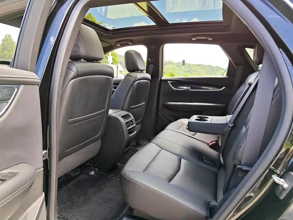 CADILLAC XT5 2021