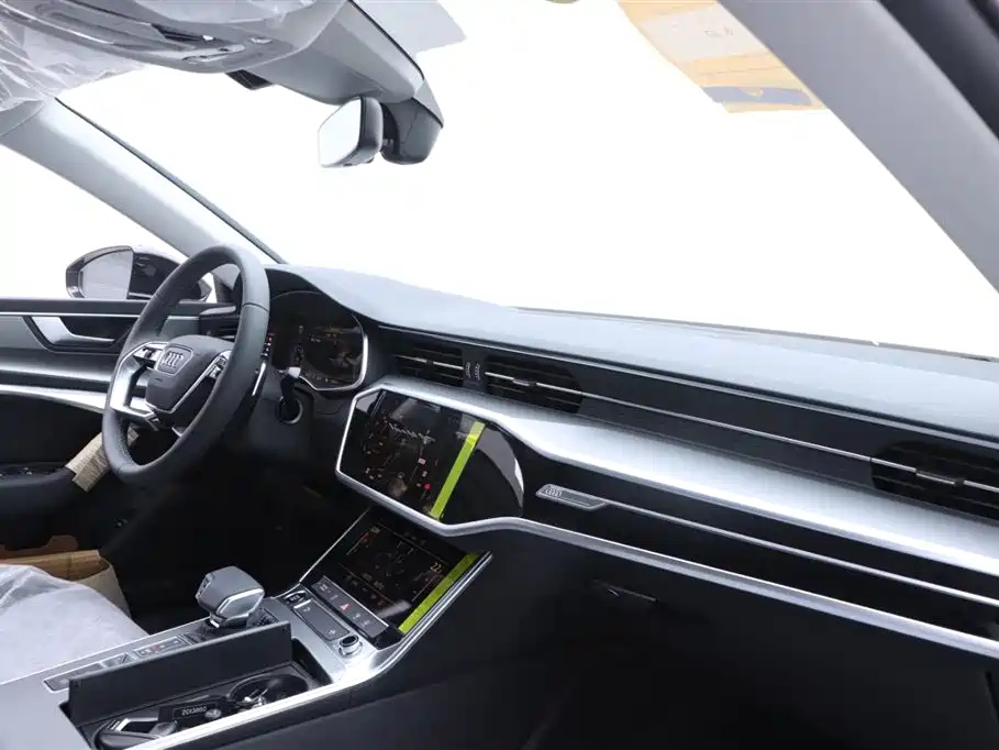 AUDI A7L 2023