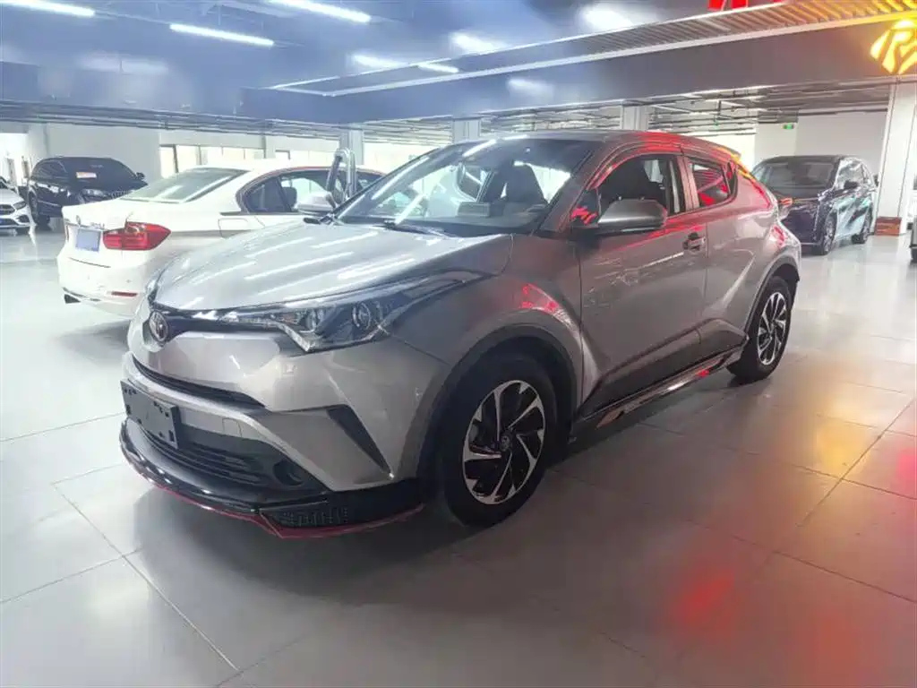 TOYOTA IZOA 2020
