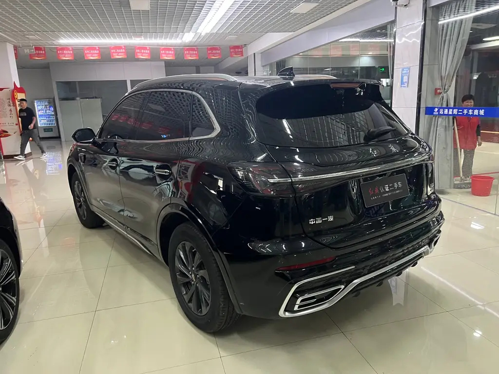HONGQI HS5 2023