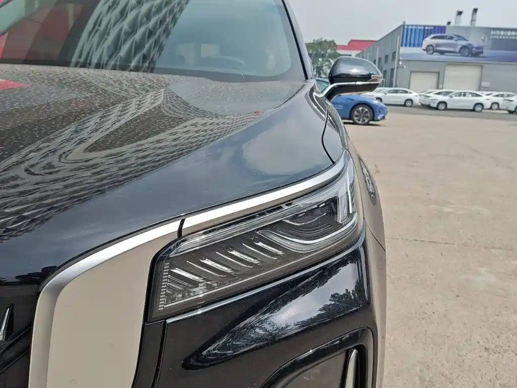 HONGQI HS5 2023