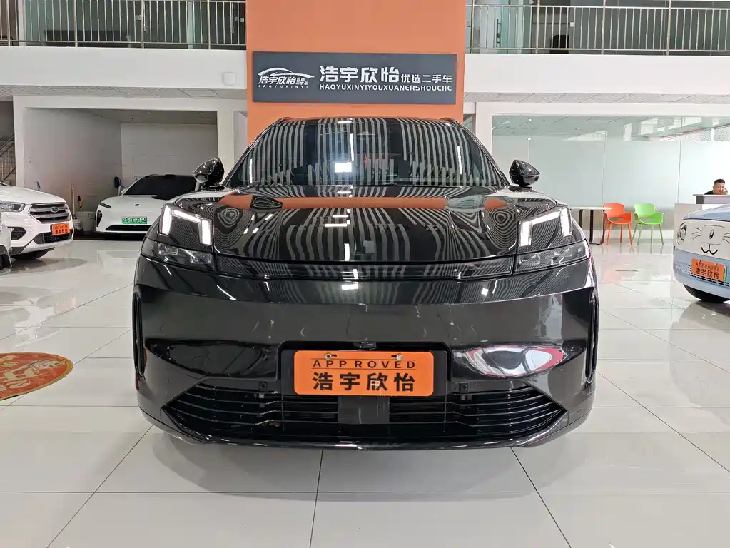 LYNK&CO 08 NEW ENERGY 2023
