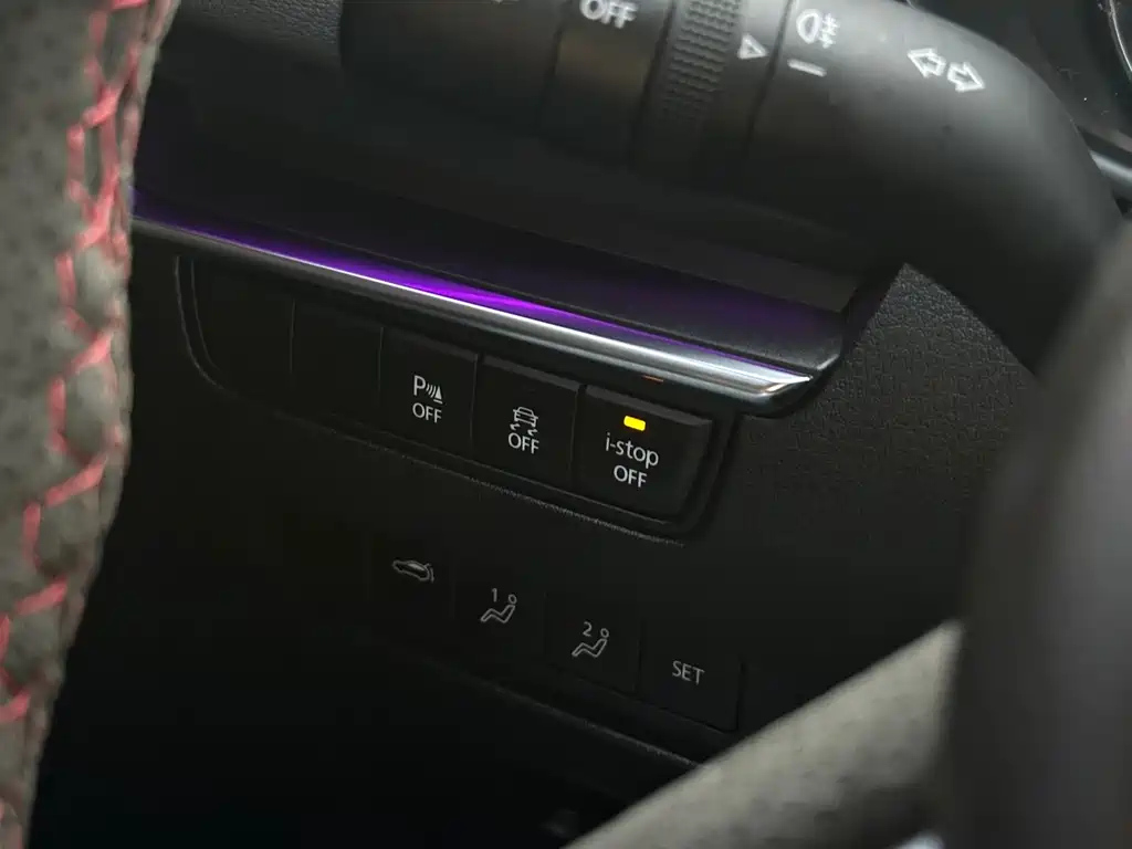 MAZDA 3 AXELA 2023