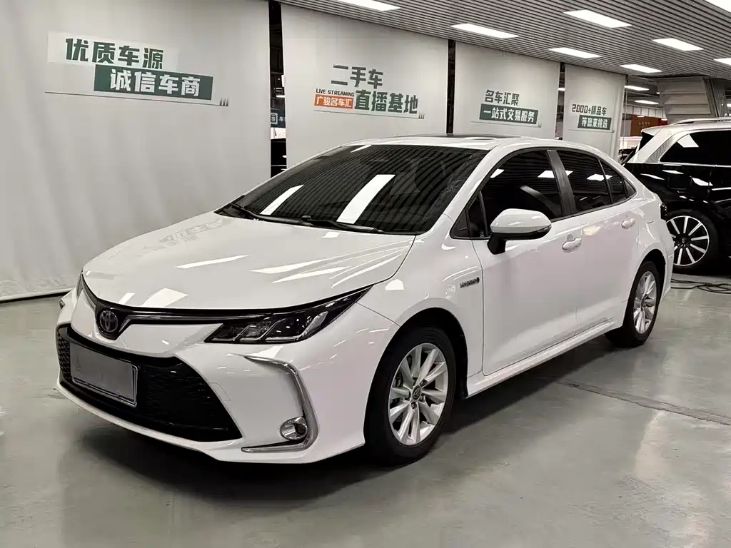 TOYOTA COROLLA 2024