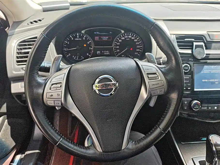 NISSAN TEANA 2014