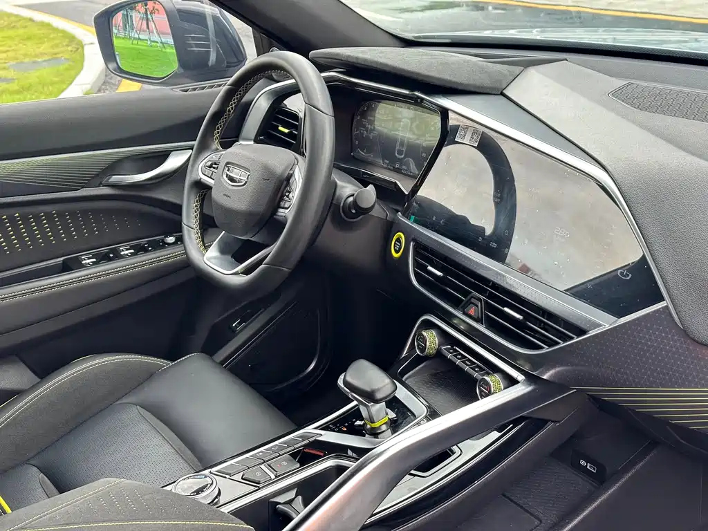 Фото Geely auto Tugella 2021 из Китая (№55409594)