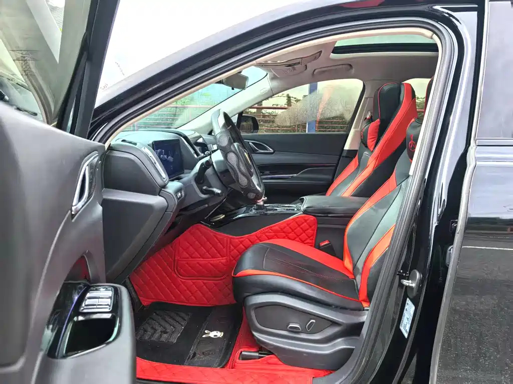 HONGQI HS3 2023