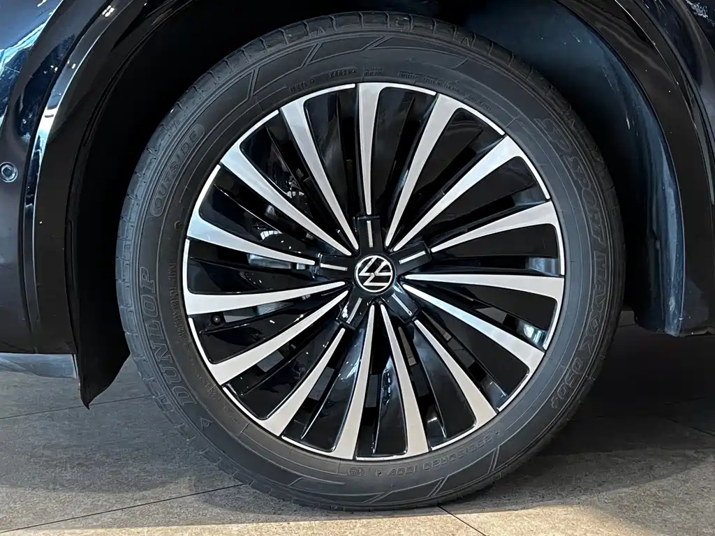 VOLKSWAGEN VILORAN 2022