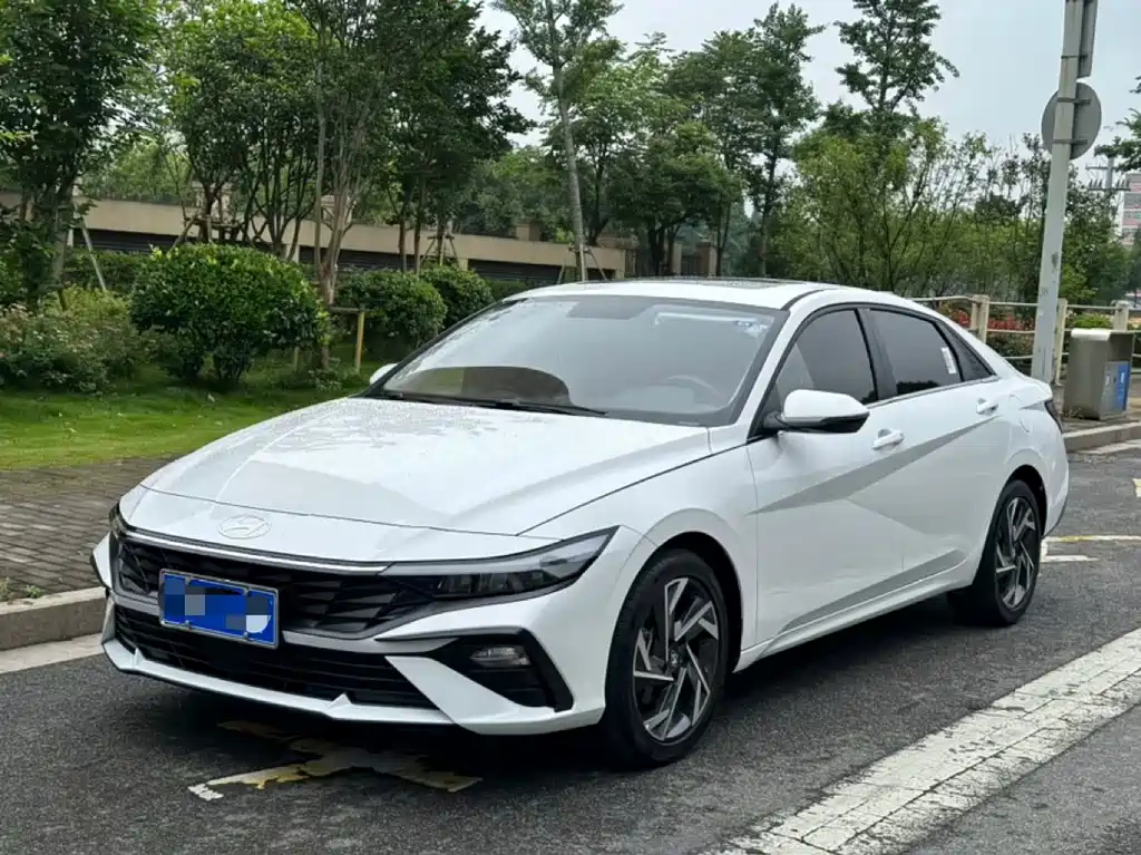 HYUNDAI ELANTRA 2023