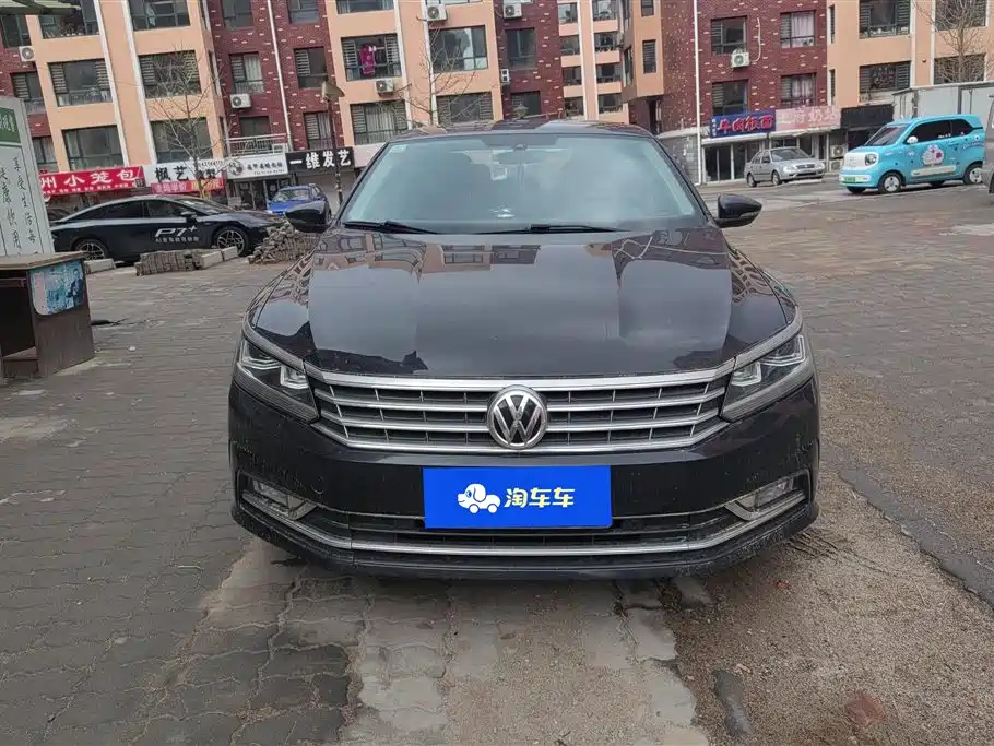 VOLKSWAGEN PASSAT 2017