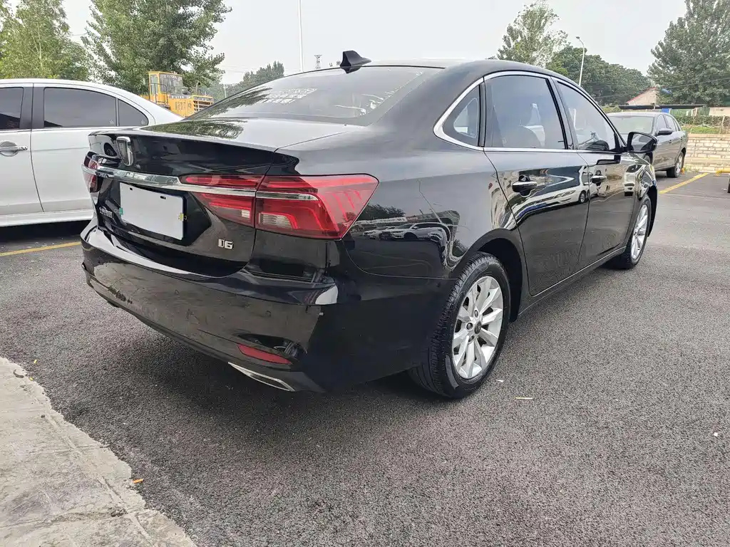 ROEWE I6 2018