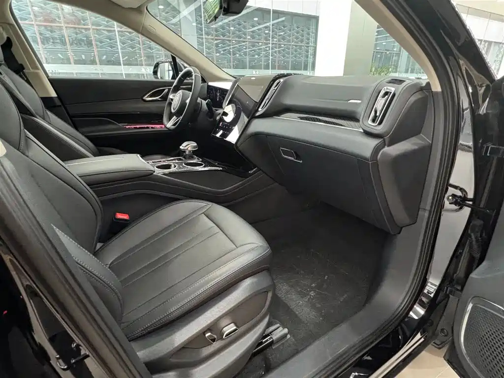 HONGQI HS3 PHEV 2024