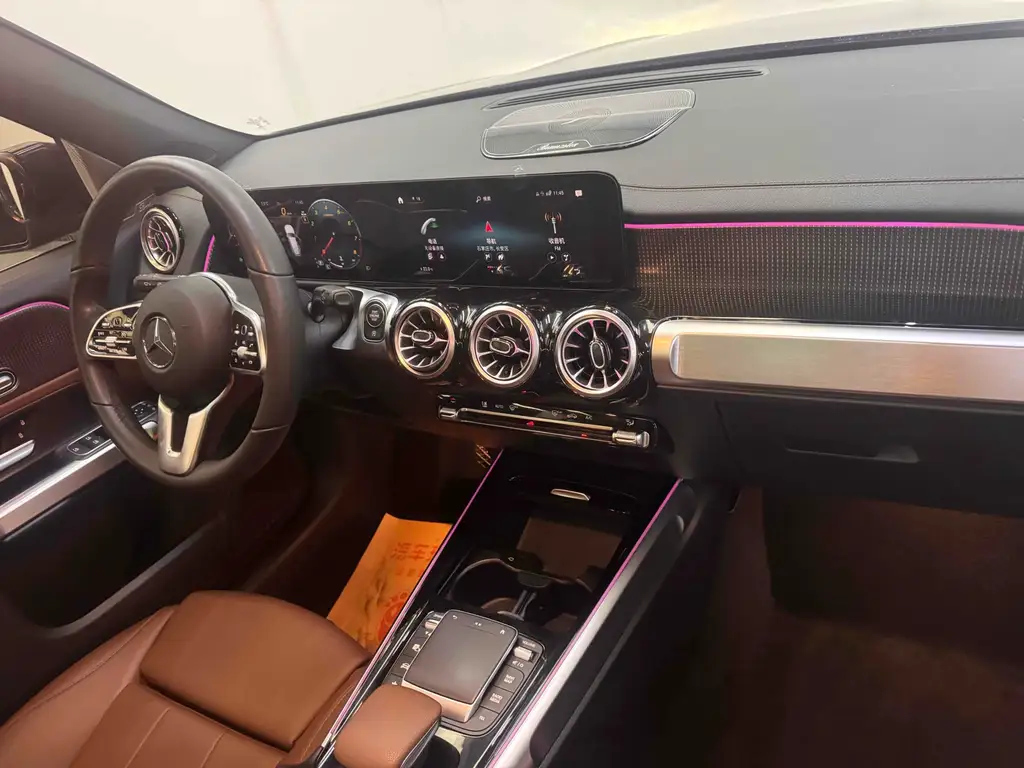 MERCEDES BENZ GLB 2021