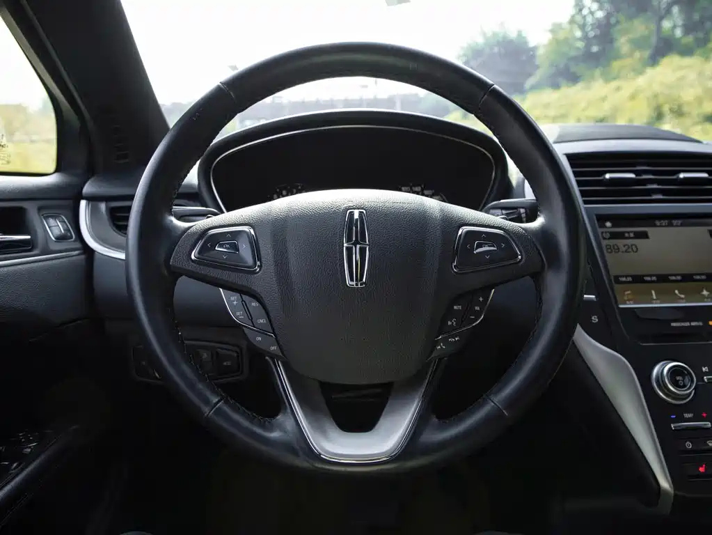 LINCOLN MKC 2018