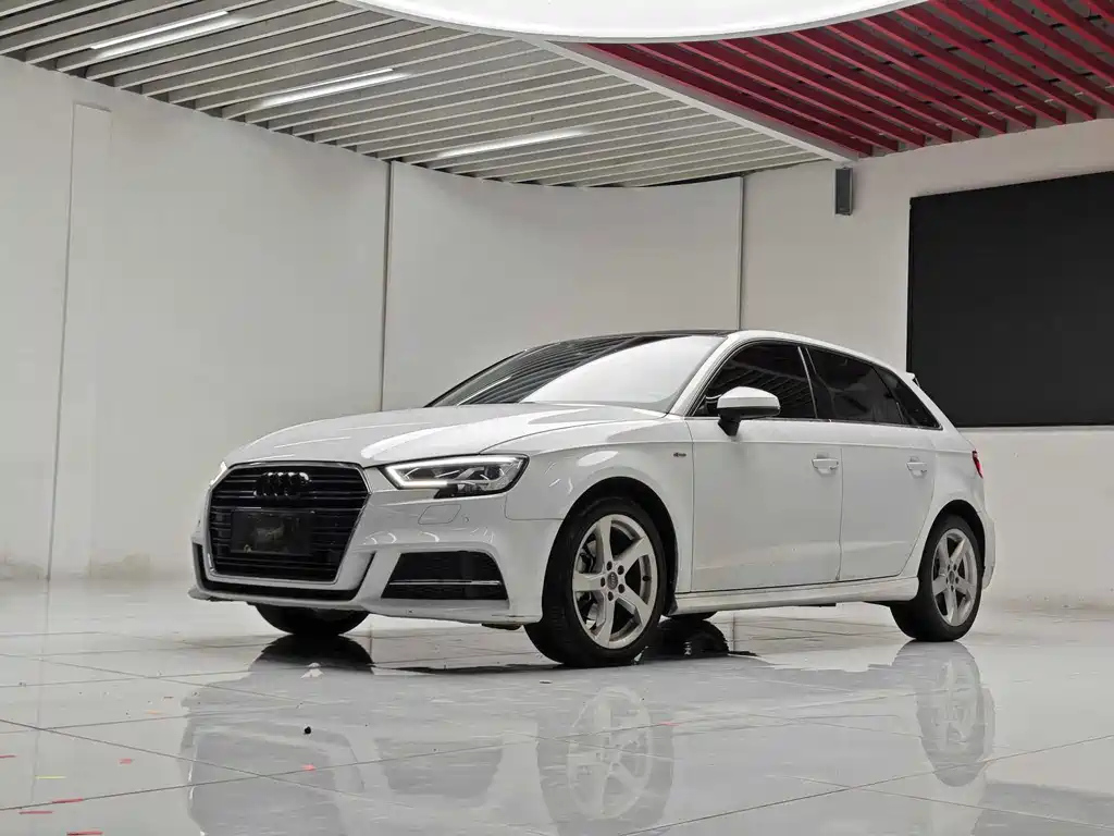 AUDI A3 2019