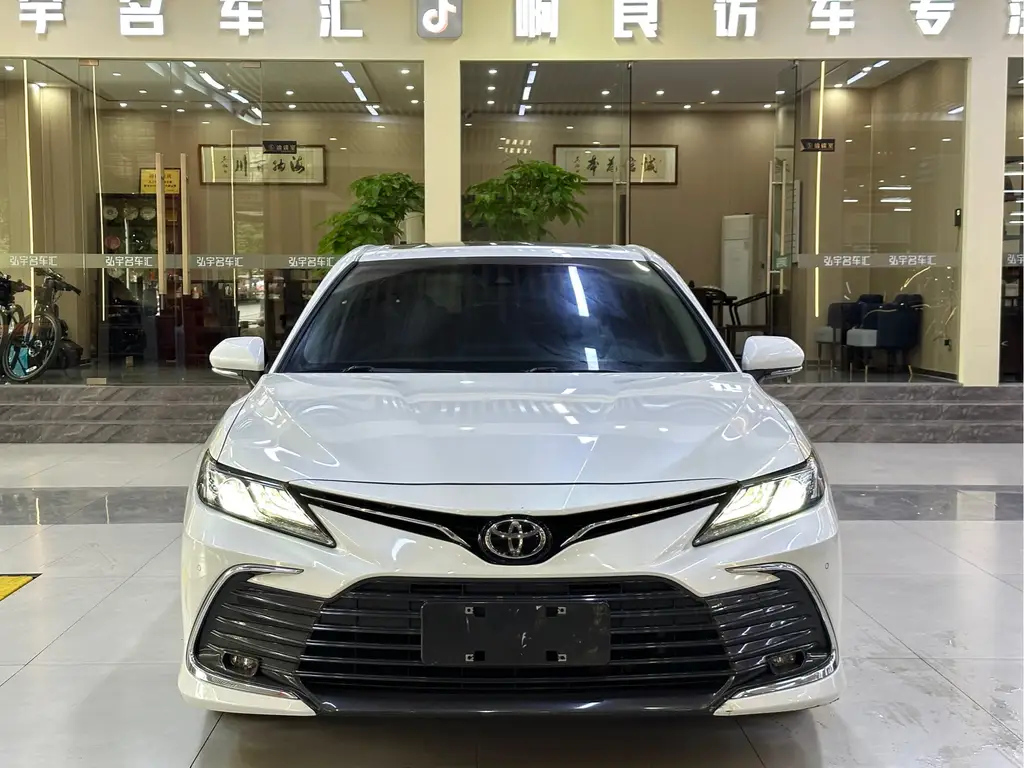 TOYOTA CAMRY 2021