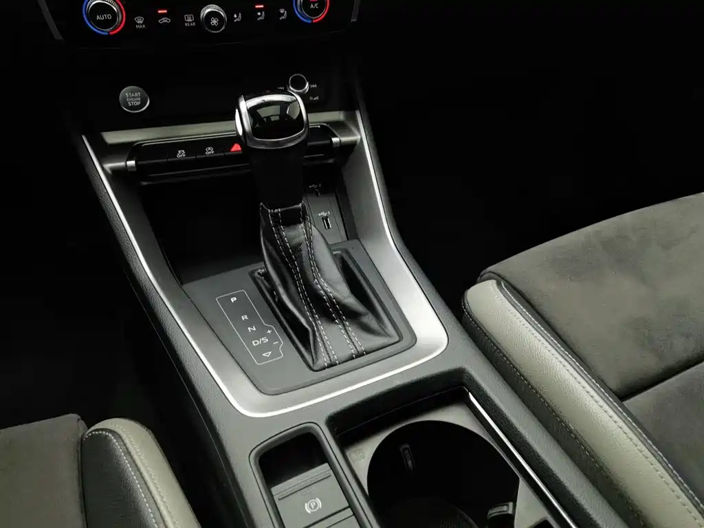 AUDI Q3 2019