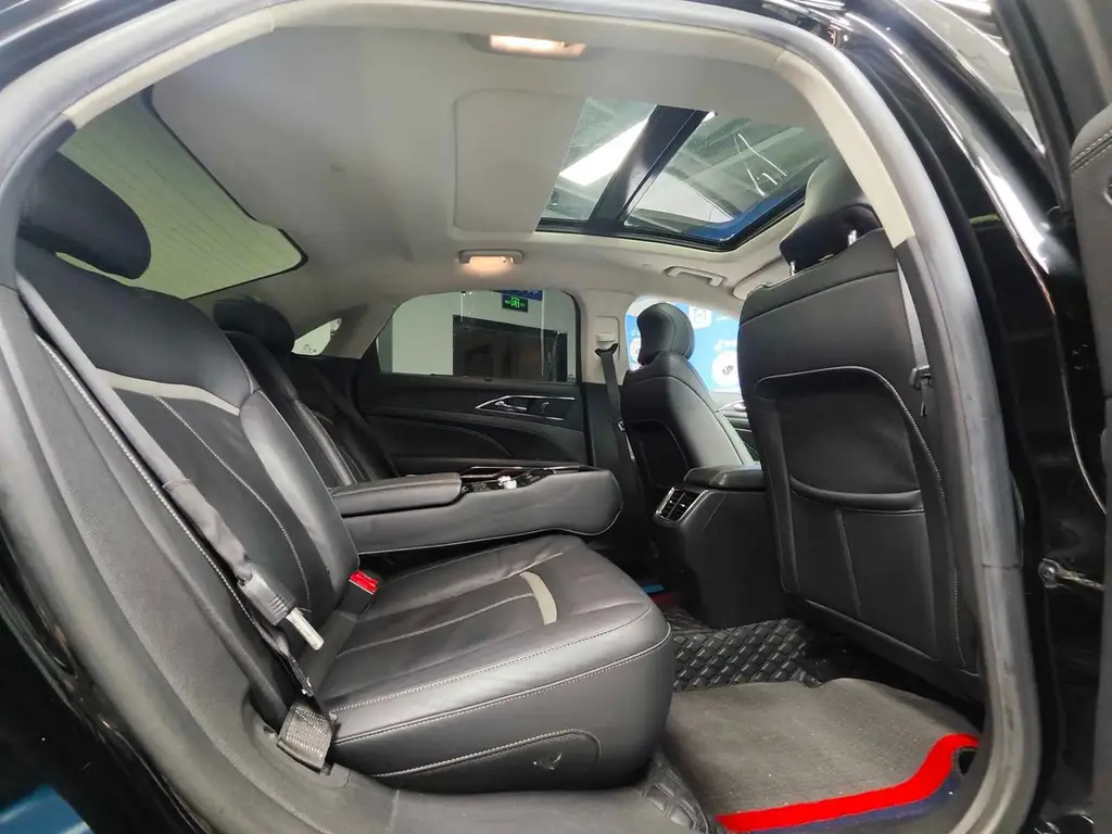 FORD TAURUS 2017