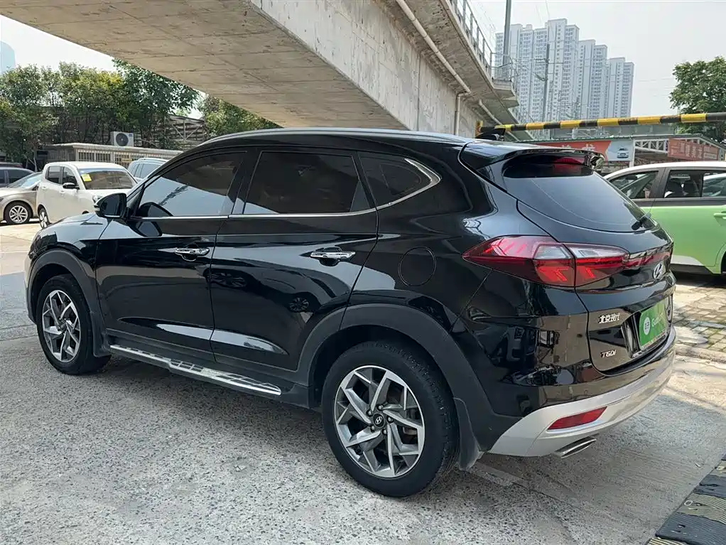 HYUNDAI TUCSON 2020