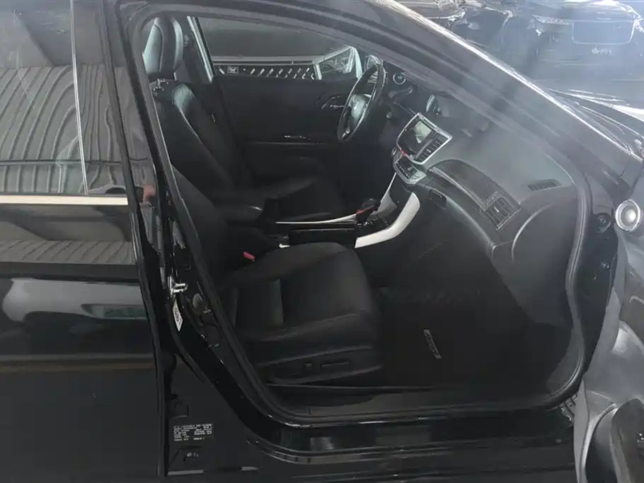HONDA ACCORD 2015