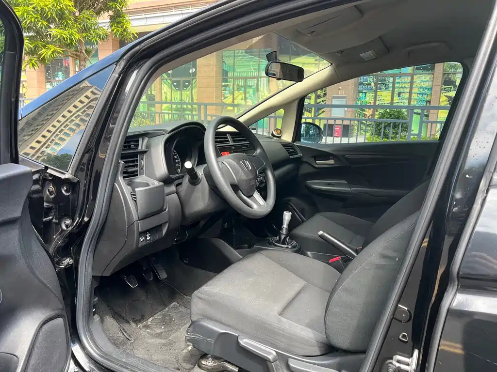 HONDA FIT 2016