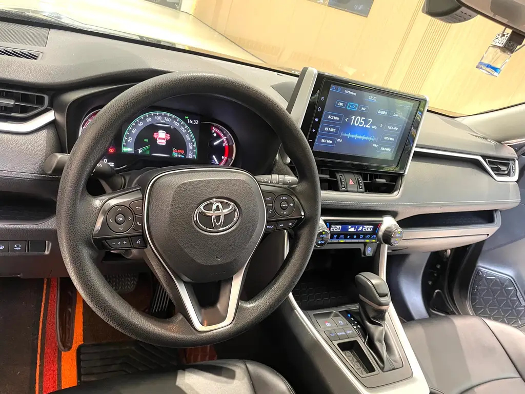 TOYOTA RAV4 RONGFANG 2020