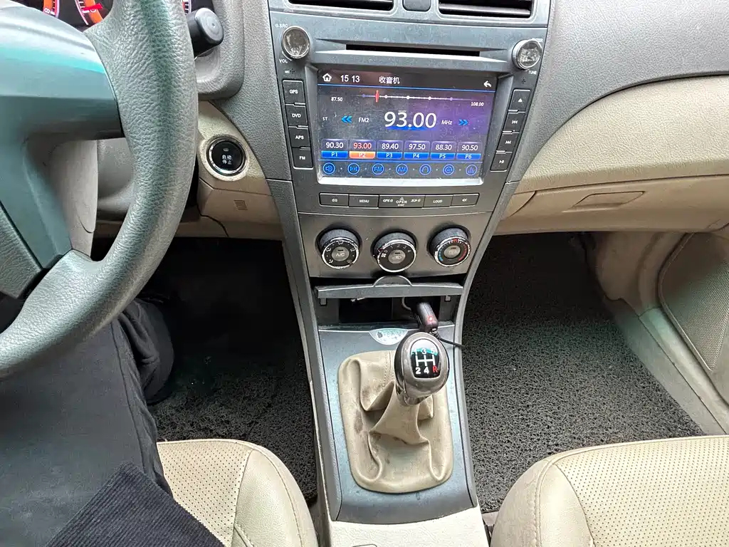BYD L3 2013