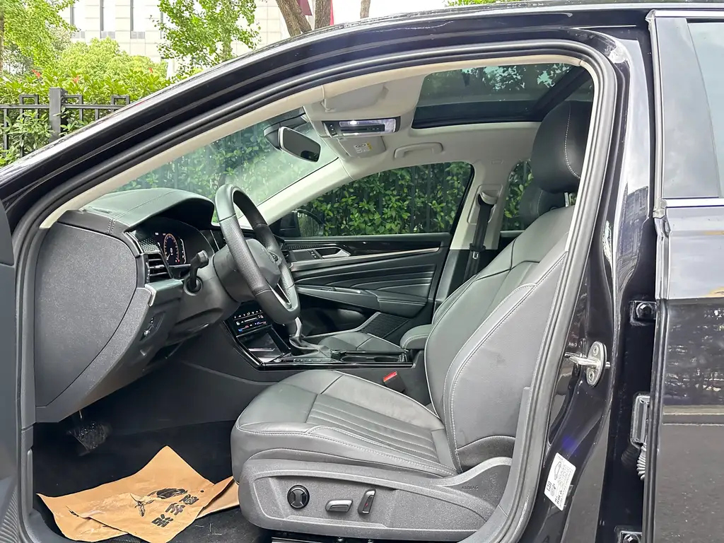 VOLKSWAGEN PASSAT 2021