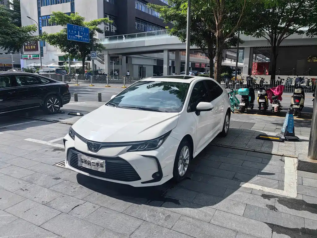 TOYOTA COROLLA 2021