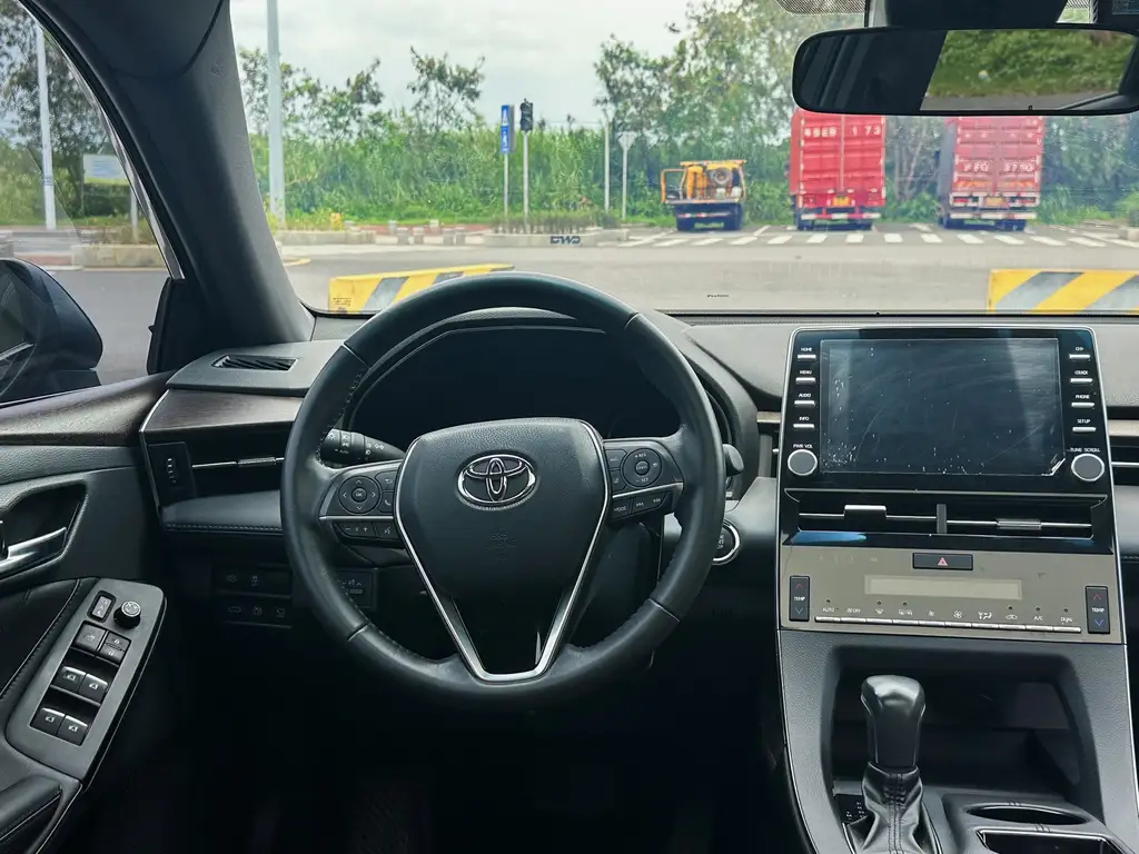 TOYOTA AVALON 2019