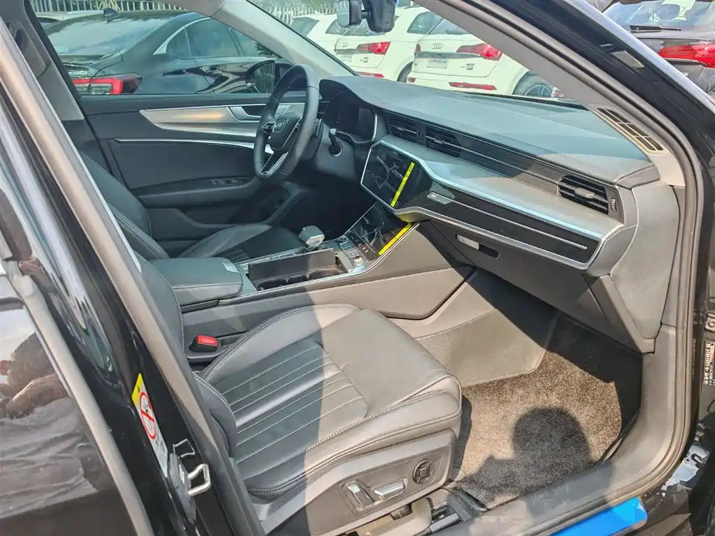 AUDI A6L 2023