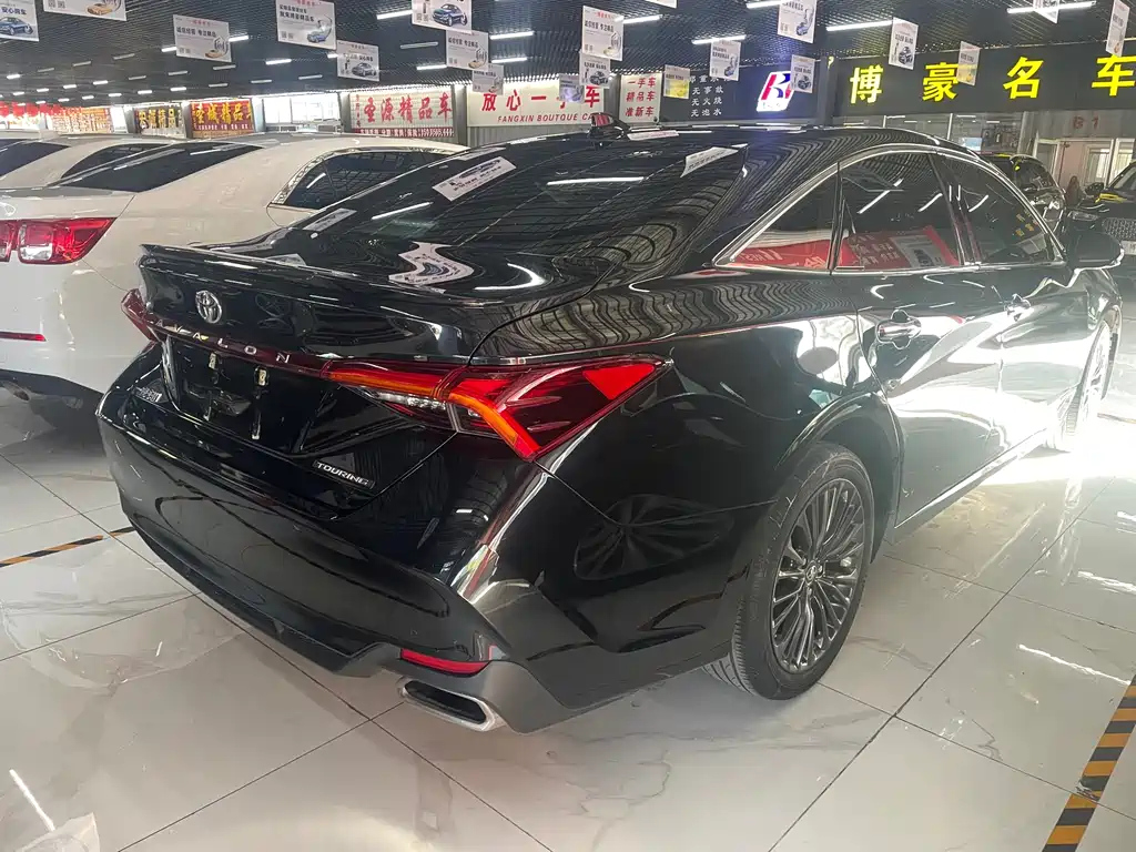 TOYOTA AVALON 2021