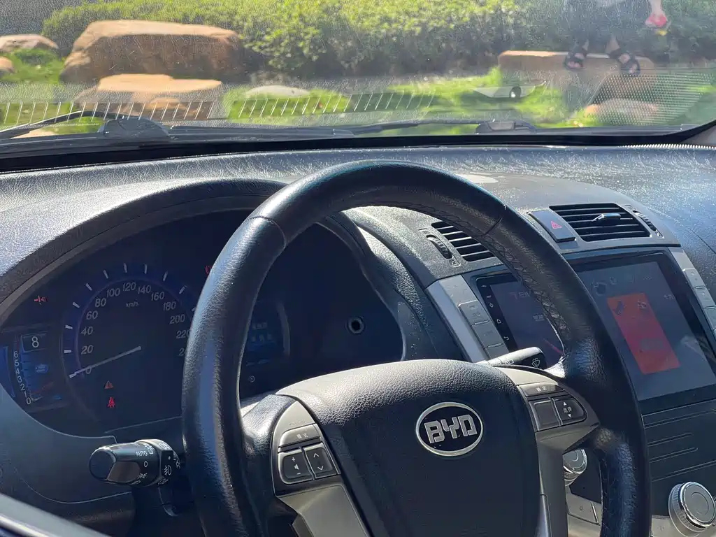 BYD S6 2013