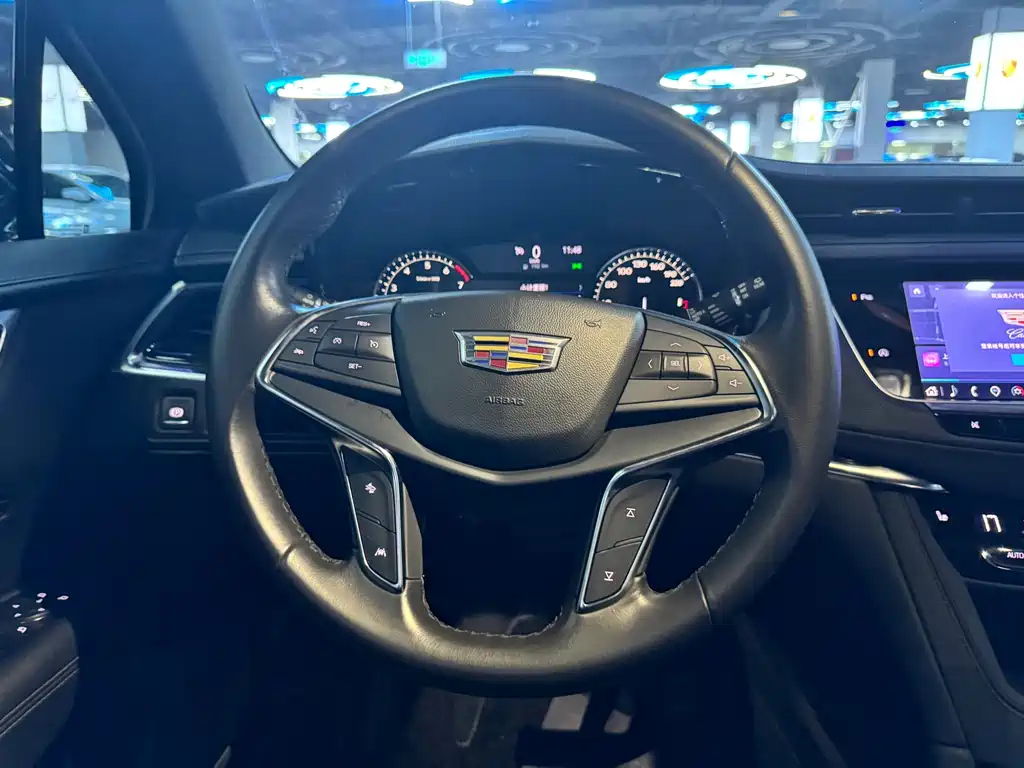 CADILLAC XT5 2023