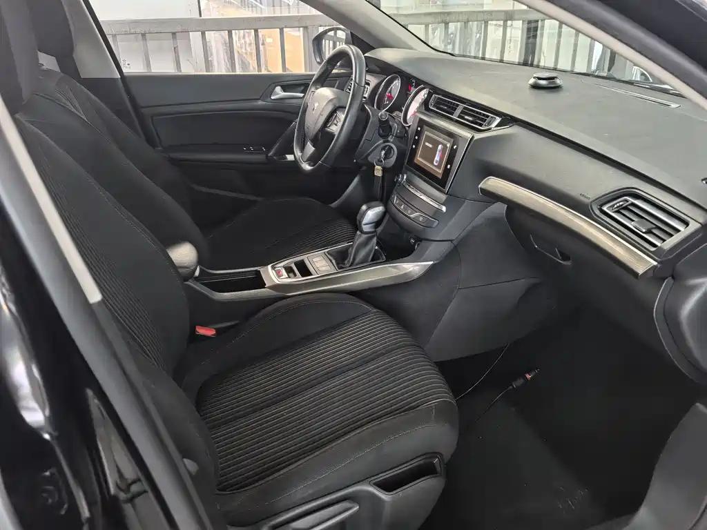 PEUGEOT 408 2016