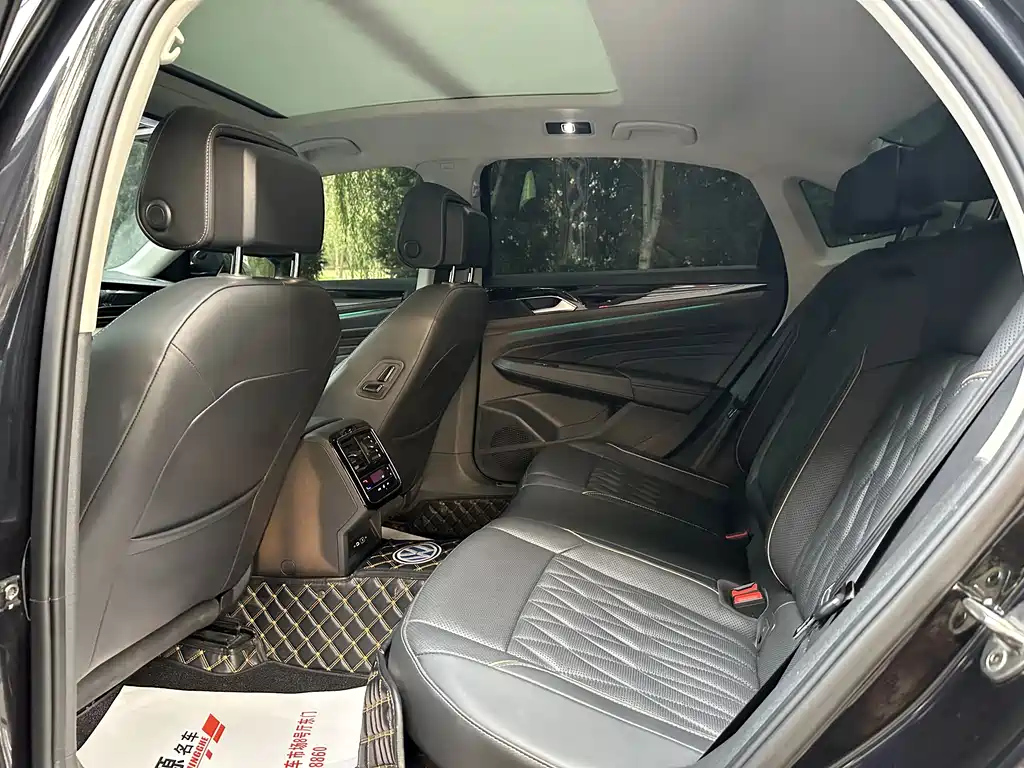 VOLKSWAGEN PASSAT 2021