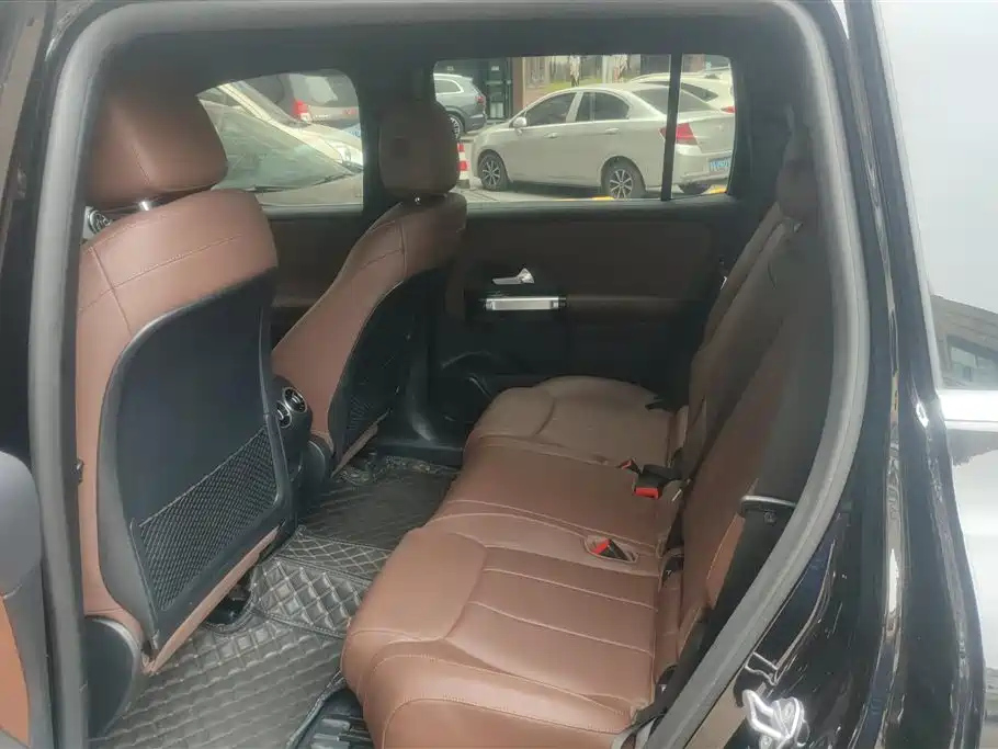 MERCEDES BENZ GLB 2021