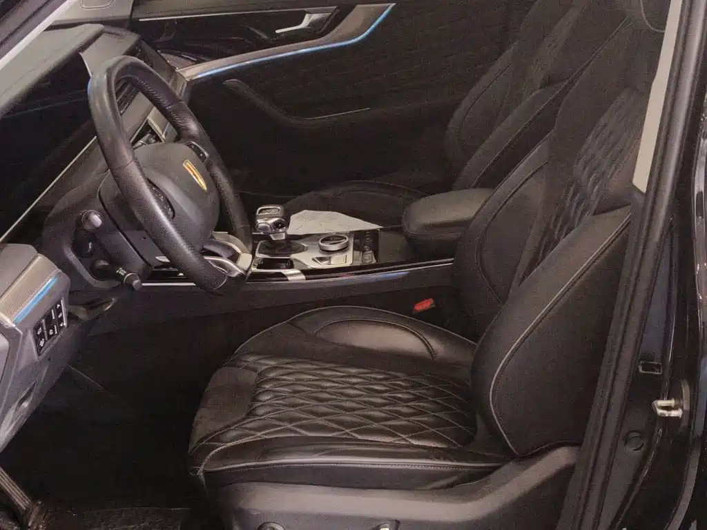 HONGQI HS5 2020