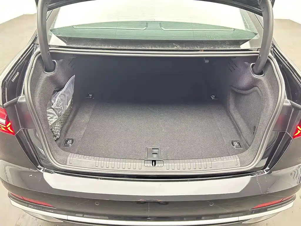 AUDI A6L 2024