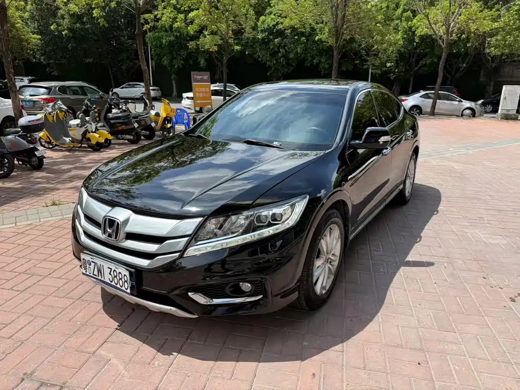HONDA CROSSTOUR 2016
