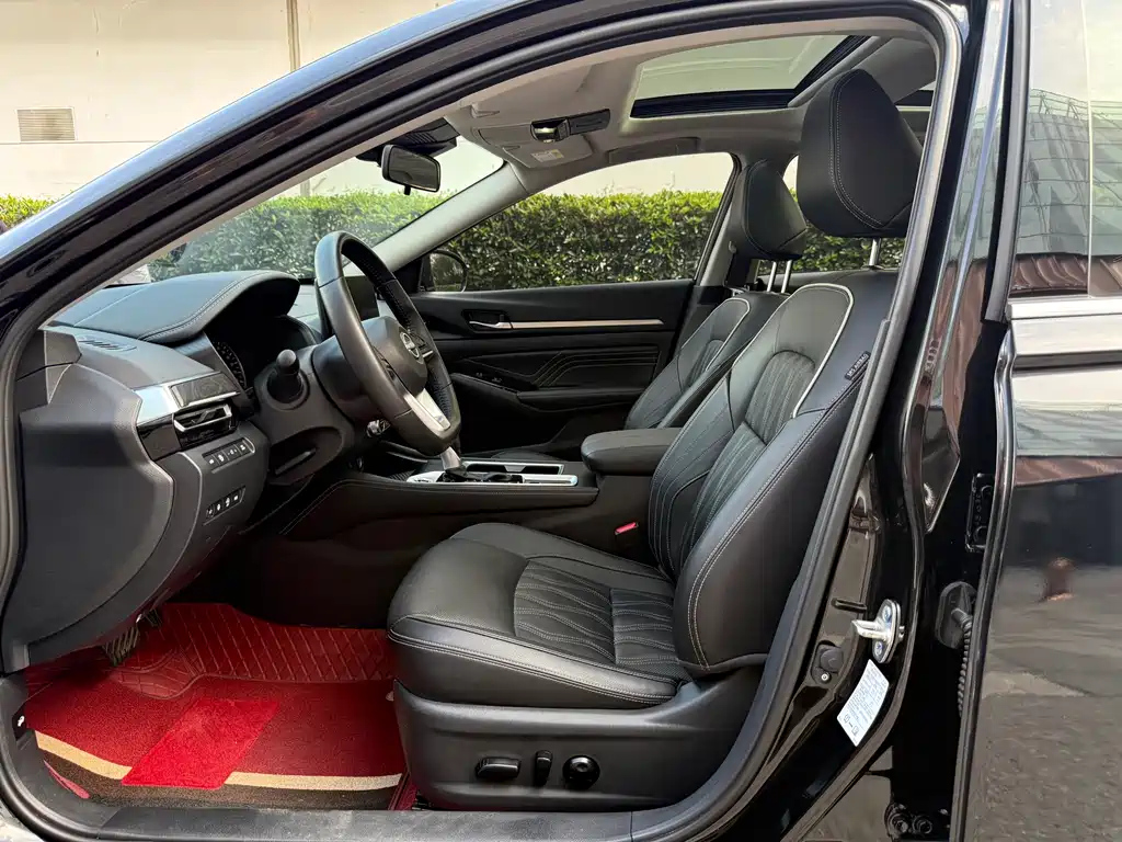 NISSAN TEANA 2022