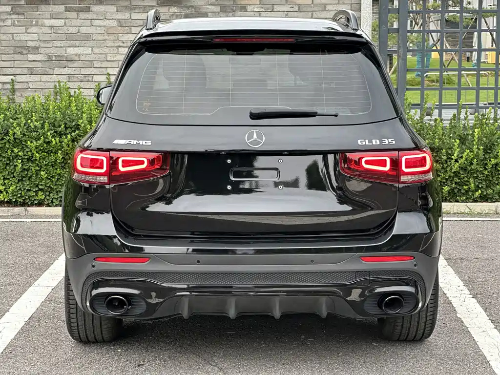 MERCEDES BENZ GLB 2022