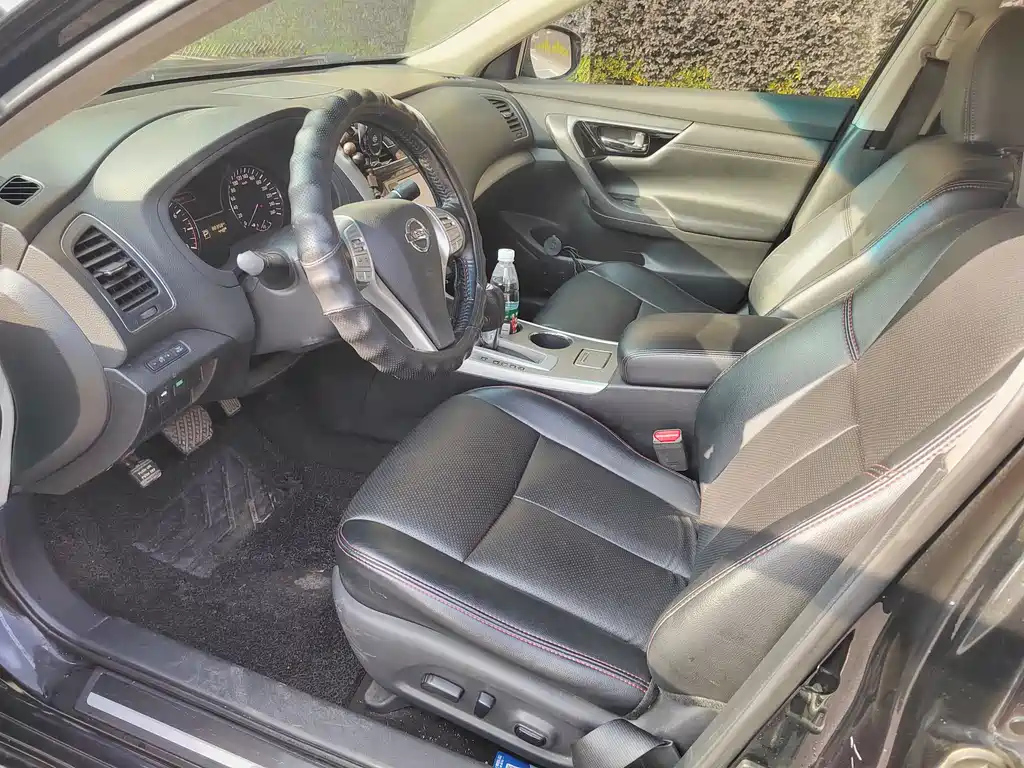 NISSAN TEANA 2017