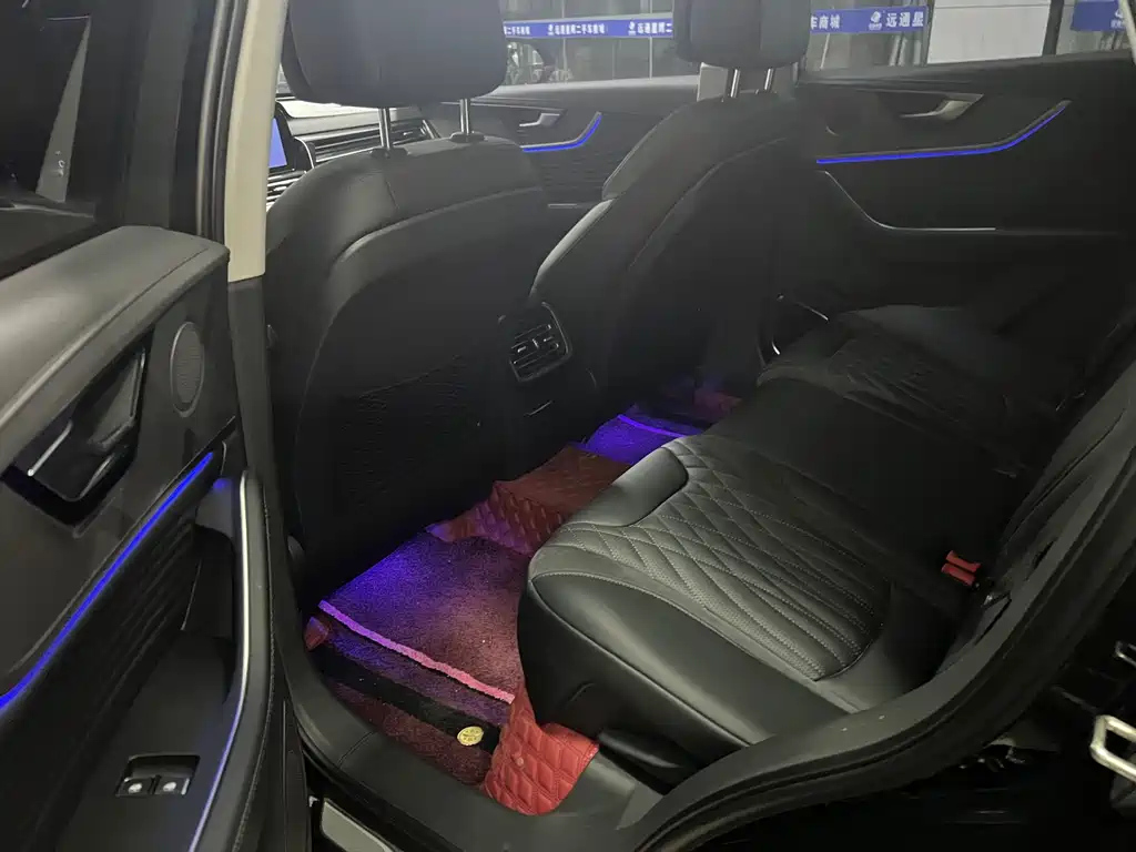 HONGQI HS5 2023