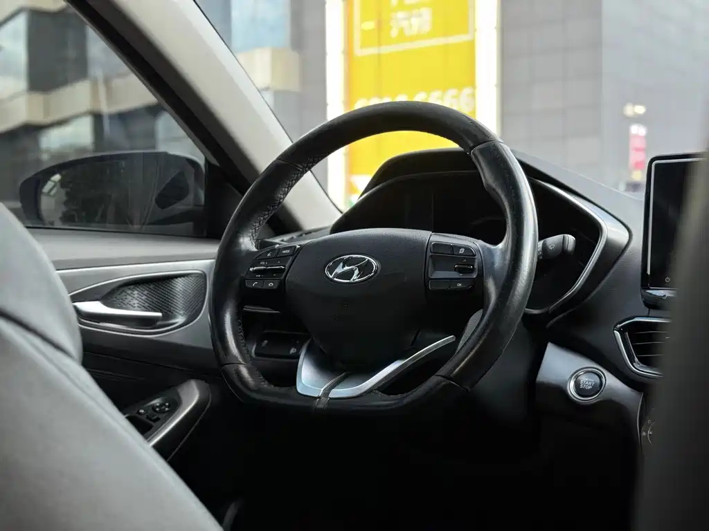 HYUNDAI LAFESTA 2019