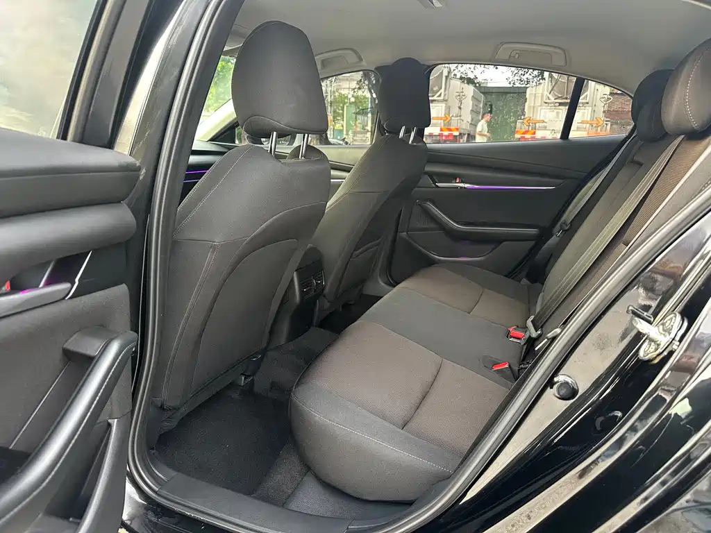MAZDA 3 AXELA 2023